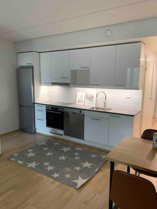 Modern 1Bedroom Apartment With Sauna 반타 외부 사진